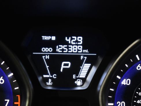 Used 2013 Hyundai Elantra GLS image 31