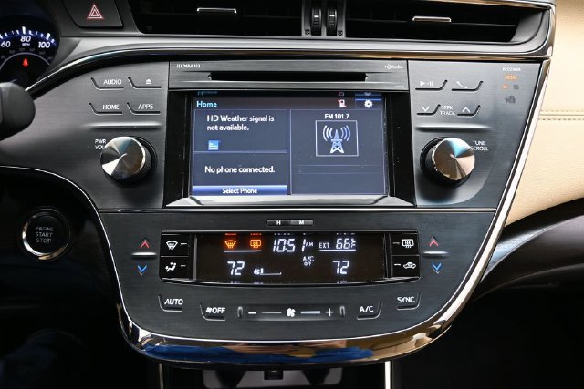 Used 2016 Toyota Avalon XLE FWD image 35