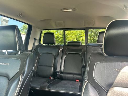 Used 2022 RAM 1500 Laramie AWD/4WD image 10