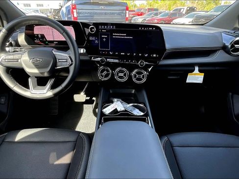 New 2026 Chevrolet Blazer EV LT image 5