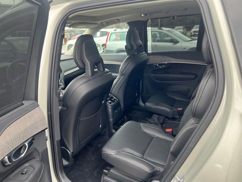 Used 2022 Volvo XC90 T8 Inscription w/ Advanced Package image 8