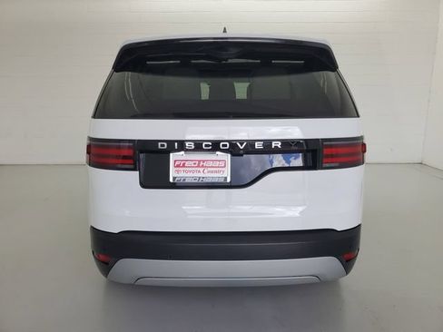 Used 2025 Land Rover Discovery S AWD/4WD image 6