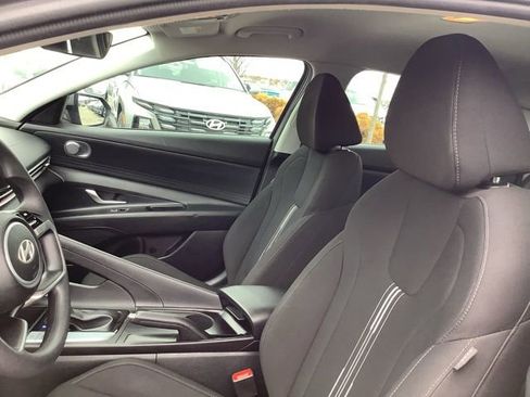 Certified 2024 Hyundai Elantra SEL image 16