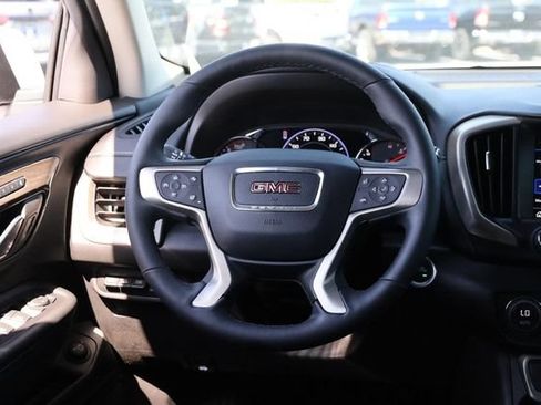 Used 2024 GMC Terrain Denali w/ Denali Premium Package AWD/4WD image 27
