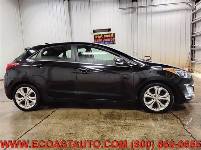 Used 2014 Hyundai Elantra GT w/ Option Group 03 FWD image 2