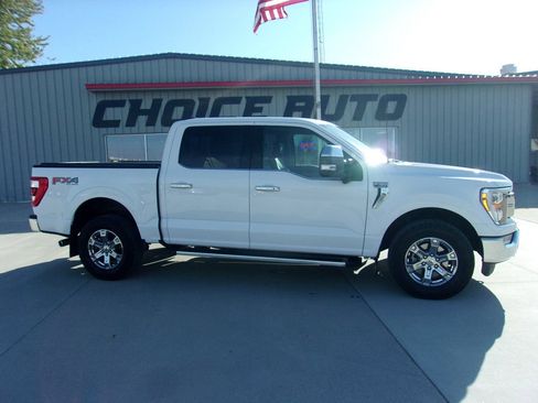 Used 2022 Ford F150 Lariat image 2