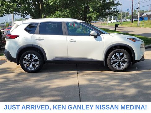 Certified 2023 Nissan Rogue SV w/ SV Premium B Package AWD/4WD image 2