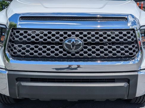 Used 2019 Toyota Tundra SR5 w/ TRD Off Road Package AWD/4WD image 9