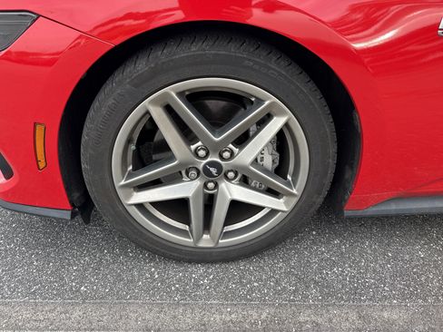 Used 2024 Ford Mustang GT Premium RWD image 3
