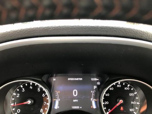 Used 2020 Jeep Compass Limited image 9