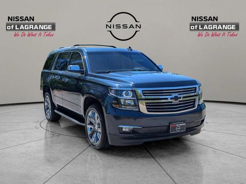 Used 2019 Chevrolet Tahoe Premier AWD/4WD image 3