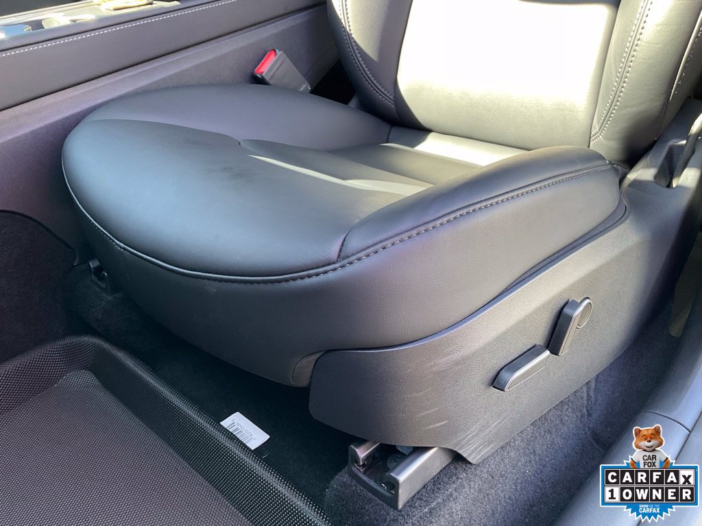 Used 2025 Tesla Model Y Performance AWD/4WD image 16