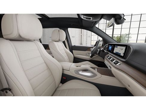 New 2026 Mercedes-Benz GLS 450 4MATIC image 4
