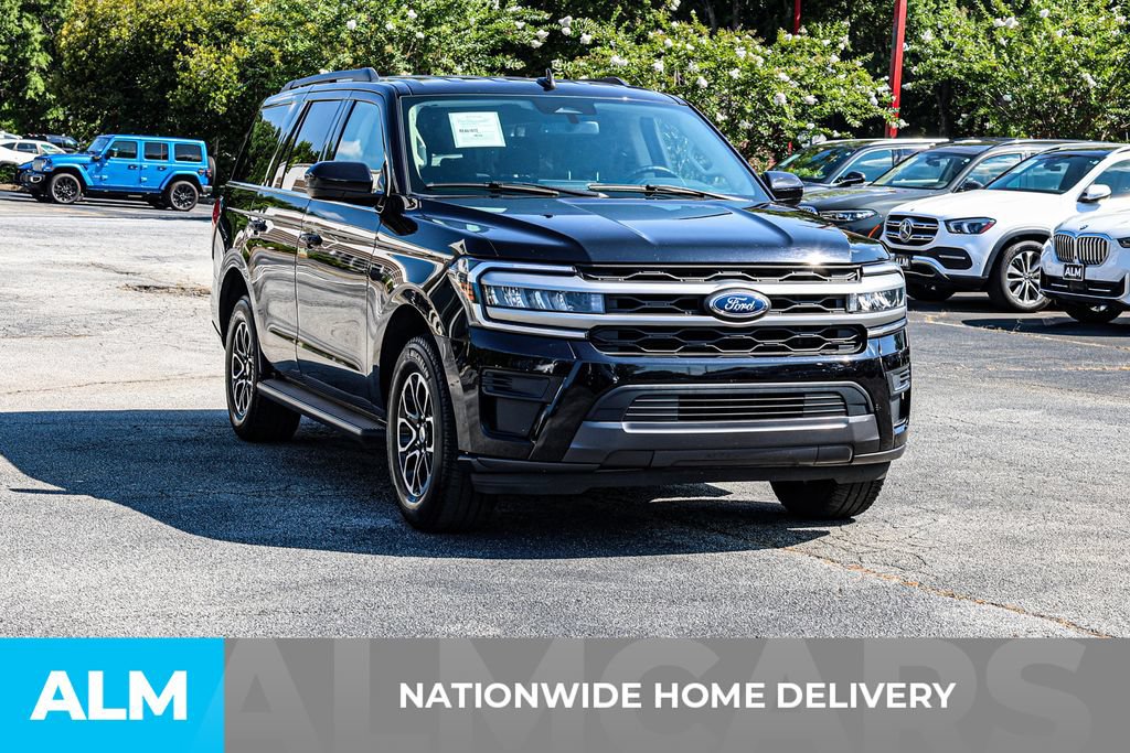 Used 2024 Ford Expedition XLT RWD image 4