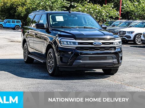 Used 2024 Ford Expedition XLT RWD image 4