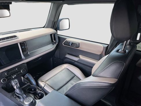 Used 2023 Ford Bronco Wildtrak AWD/4WD image 23