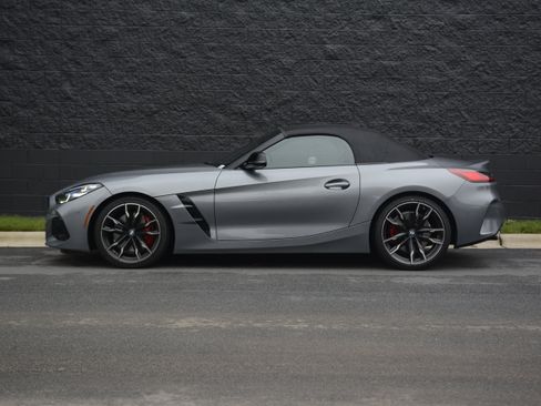 Used 2026 BMW Z4 M40i RWD image 2