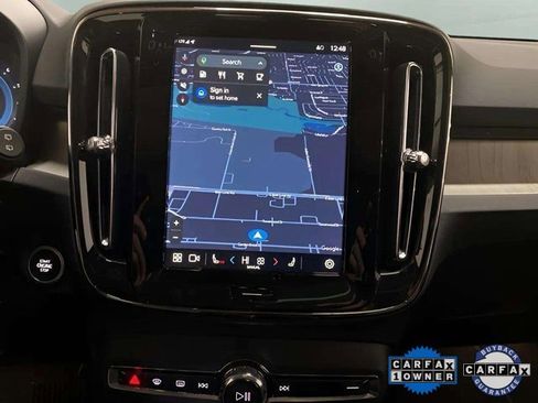 Used 2025 Volvo XC40 B5 Plus image 44