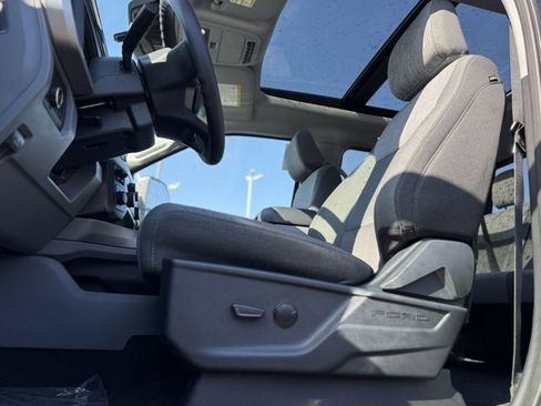 New 2026 Ford F250 XLT w/ XLT Premium Package image 15