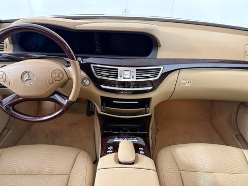 Used 2011 Mercedes-Benz S 550 4MATIC image 14