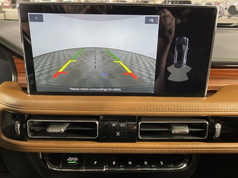 Used 2022 Lincoln Nautilus Reserve image 24