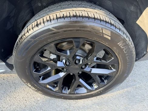 Used 2019 Cadillac Escalade ESV 2WD image 9