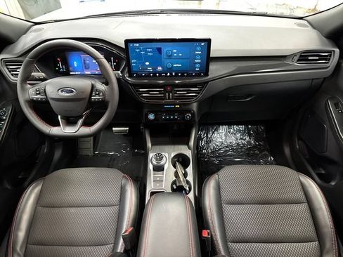 Used 2024 Ford Escape ST-Line w/ Tech Pack #1 AWD/4WD image 13