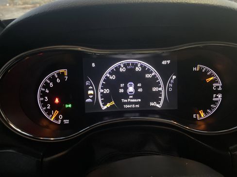 Used 2016 Jeep Grand Cherokee Limited image 41