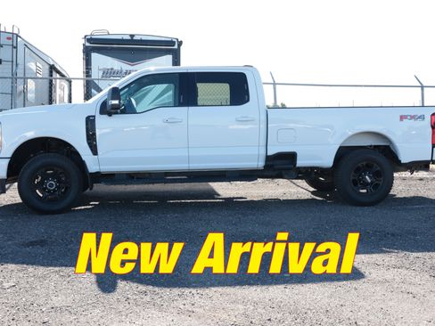 Used 2023 Ford F350 XLT w/ XLT Premium Package AWD/4WD image 1