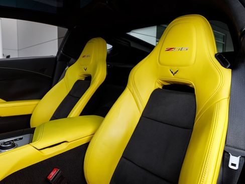 Used 2019 Chevrolet Corvette Z06 RWD image 47