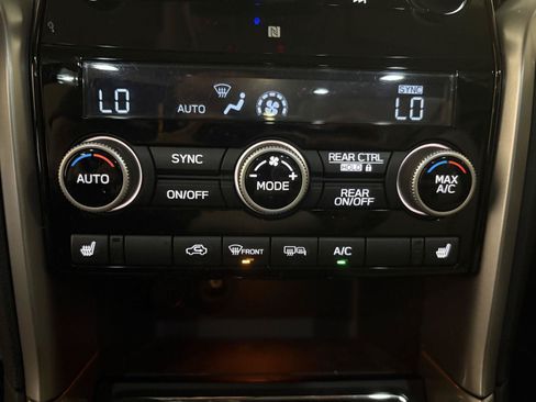 Used 2020 Subaru Ascent Limited AWD/4WD image 24