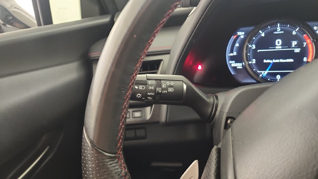 Used 2019 Lexus UX 200 F Sport w/ F Sport Premium Package FWD image 22