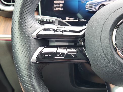 Certified 2025 Mercedes-Benz GLC 300 4MATIC image 29