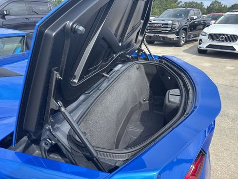 Used 2024 Chevrolet Corvette Stingray Premium Conv image 11