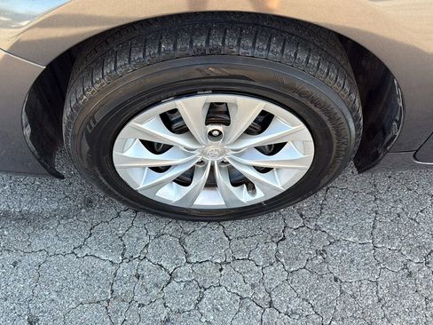 Used 2015 Toyota Camry SE image 29