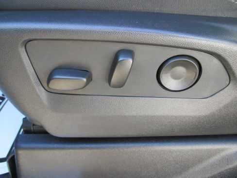 Used 2025 Chevrolet Silverado 1500 LT Trail Boss w/ Convenience Package II image 13