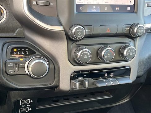 Used 2024 RAM 2500 Big Horn image 30