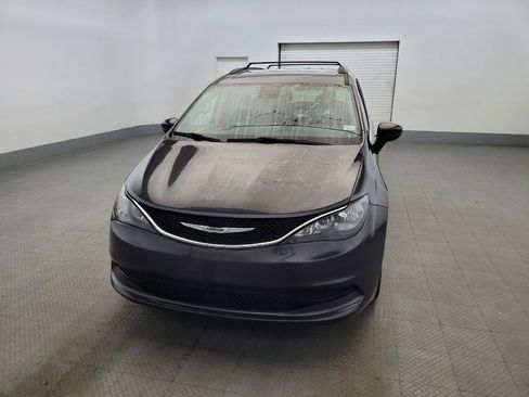 Used 2021 Chrysler Voyager Lxi FWD image 15