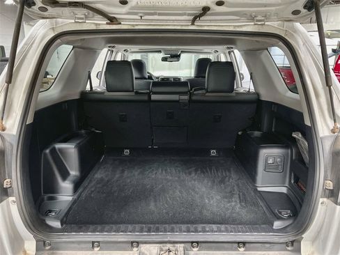 Used 2021 Toyota 4Runner SR5 Premium image 25