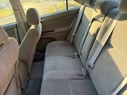 Used 2006 Toyota Camry XLE FWD image 10