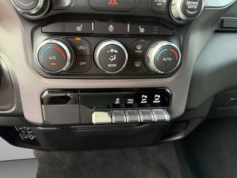 Used 2023 RAM 1500 Big Horn RWD image 21