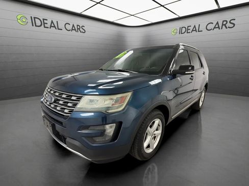 Used 2016 Ford Explorer XLT AWD/4WD image 1
