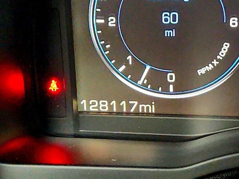 Used 2015 Cadillac Escalade ESV Premium AWD/4WD image 16