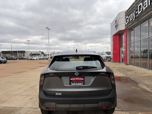 New 2026 Nissan Kicks S image 3