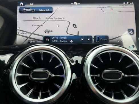 Certified 2025 Mercedes-Benz GLA 35 AMG 4MATIC image 33