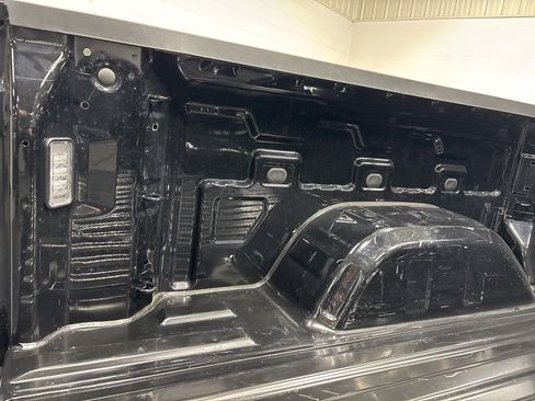 Used 2023 Chevrolet Silverado 1500 Custom image 30