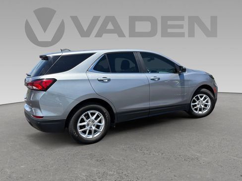 Used 2023 Chevrolet Equinox LT FWD image 17