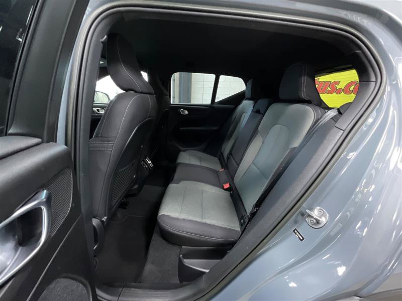 Used 2023 Volvo XC40 B5 Core AWD/4WD image 20