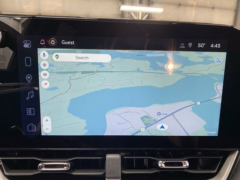 New 2026 Chevrolet Equinox LT w/ Convenience Package II image 19