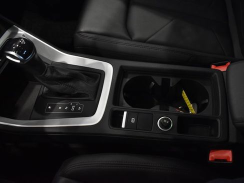 Used 2022 Audi Q3 2.0T Premium image 19